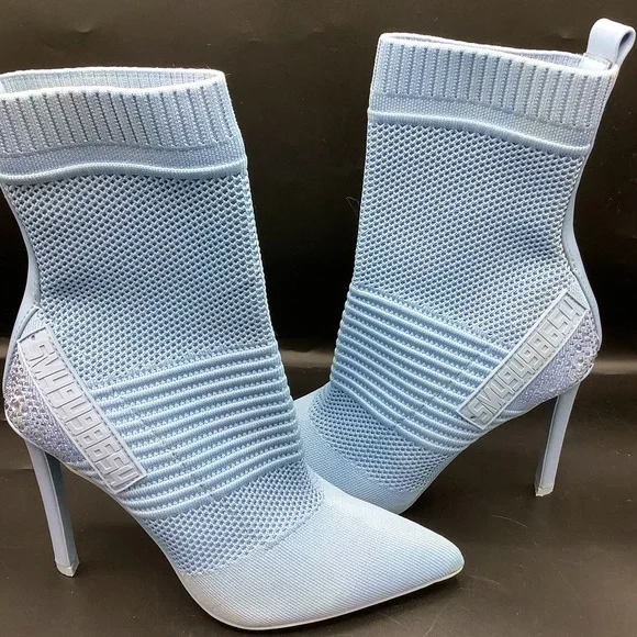 Steve Madden Maxwelle Light Blue Rhinestone Accent Bootie - Picture 1 of 9